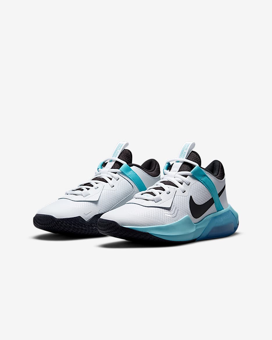 Calzado de basquetbol para ninos grandes Nike Air Zoom Crossover. Nike MX